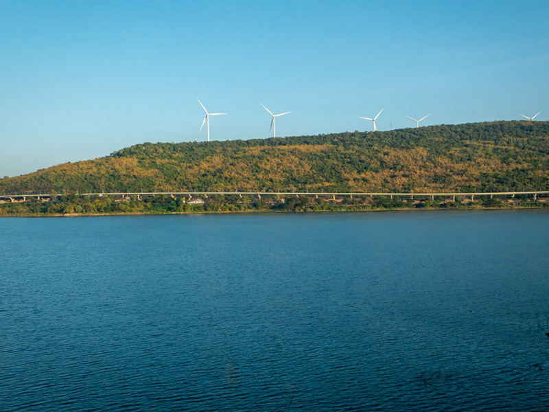 ปั่นจักรยานที่เขายายเที่ยง